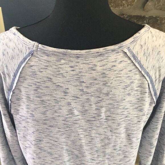 Color Thread, Woman's Long-Sl Tunic w Asymmetrical Bottom, Heathered Blue, SM - Picture 7 of 10